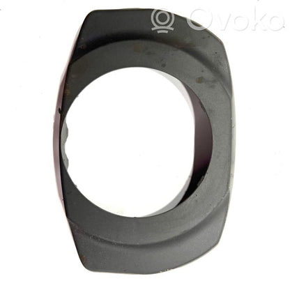 Stūres ass dekoratīvā apdare