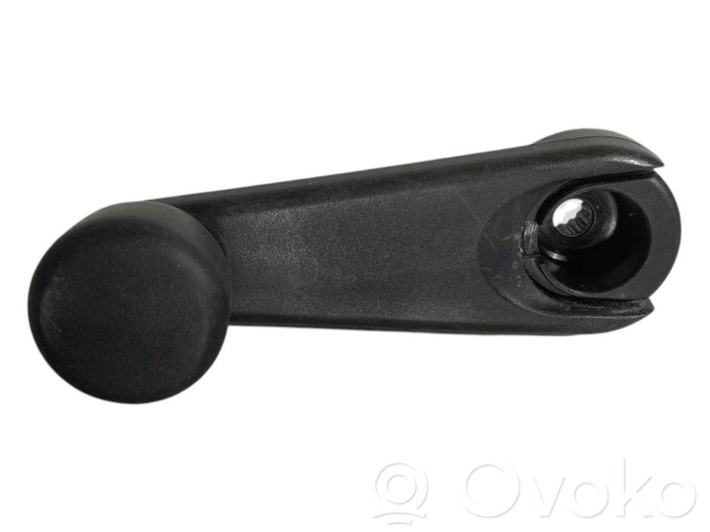 Loga atvēršanas rokturis