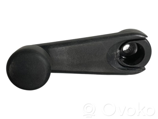 Loga atvēršanas rokturis