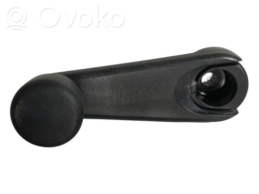 Loga atvēršanas rokturis