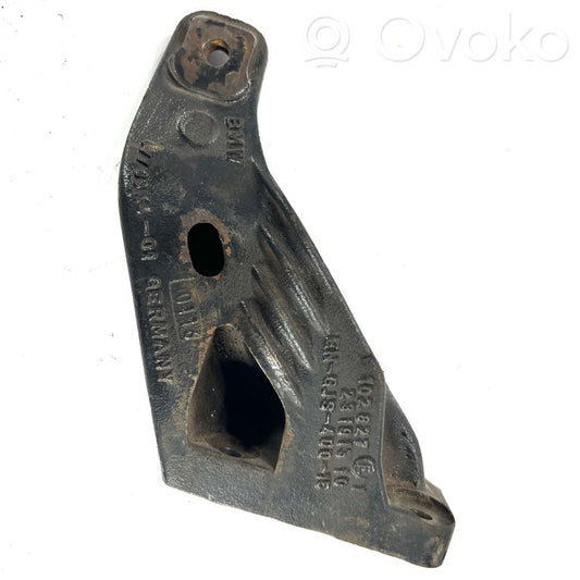 Dzinēja nostiprināšanas stiprinājums-kronšteins