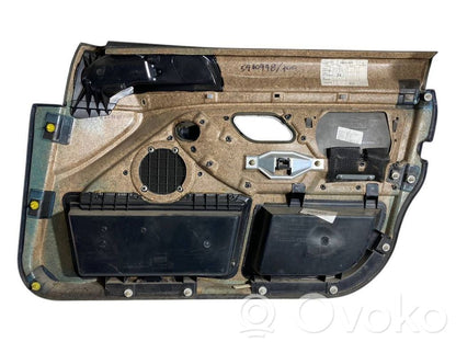 Priekšējo durvju apdare