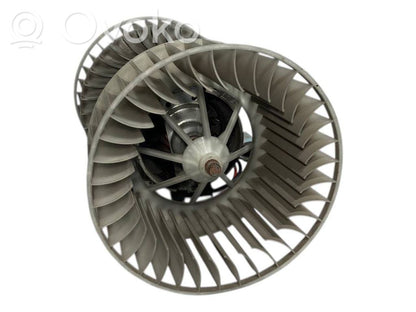 Mazā radiatora ventilators