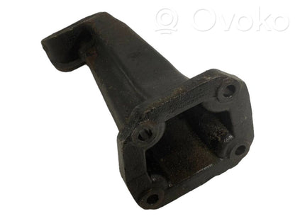 Dzinēja nostiprināšanas stiprinājums-kronšteins