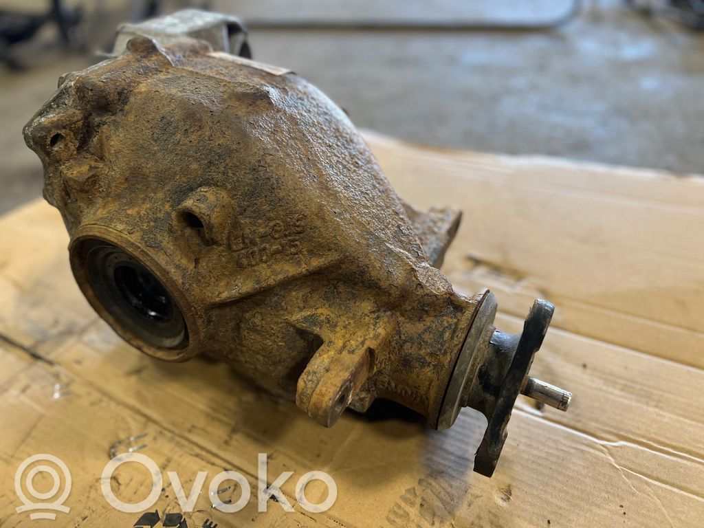 Aizmugurējais reduktors