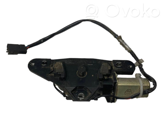 Aizmugurējā pārsega pievilcējs