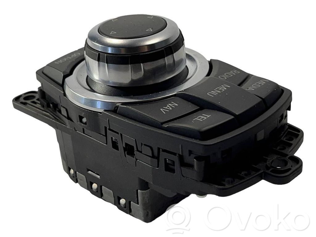 Multimediju kontrolieris