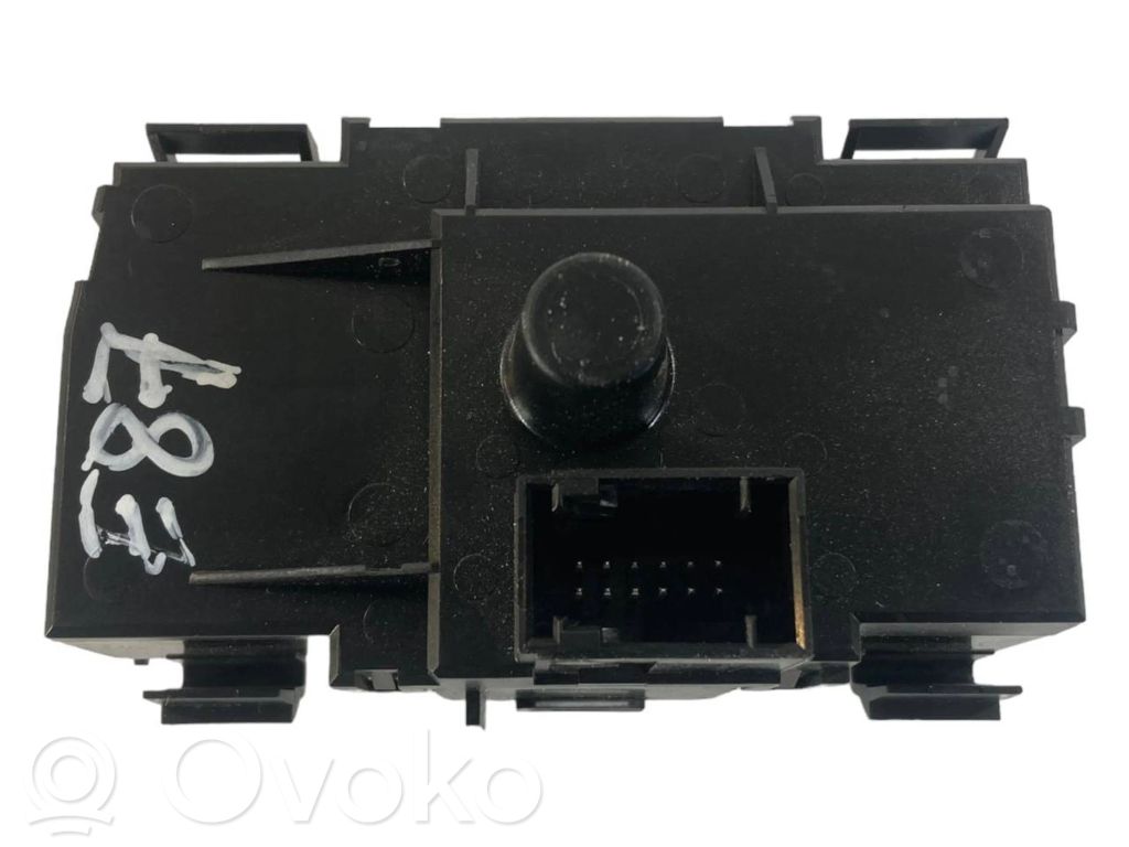 Headlight switch
