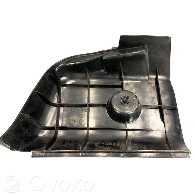 Aizmugurējā luktura detaļa