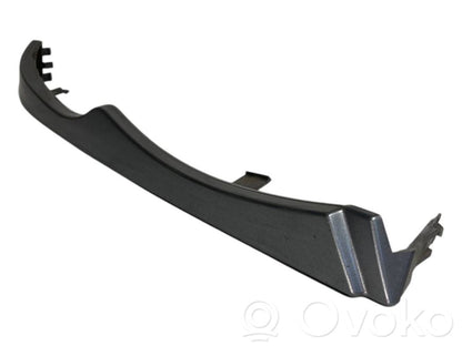 Priekšējā luktura dekoratīvā apdare