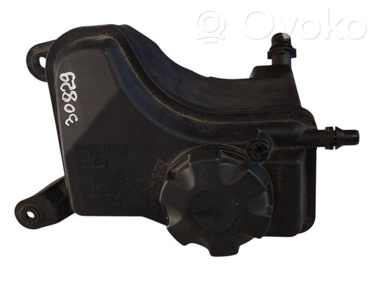 Dzesēšanas šķidruma izplešanās tvertne