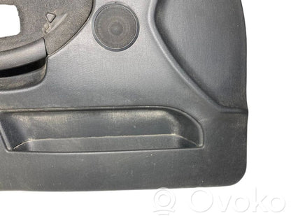 Priekšējo durvju apdare