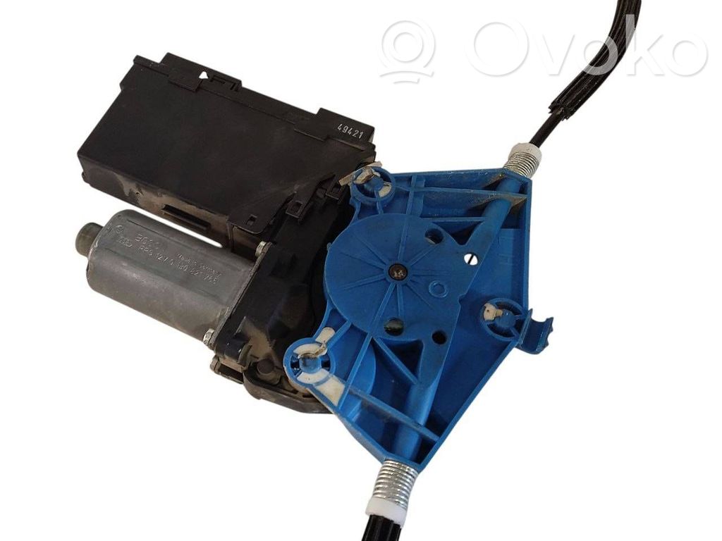 Priekšpusē elektriskā loga pacelšanas mehānisma komplekts