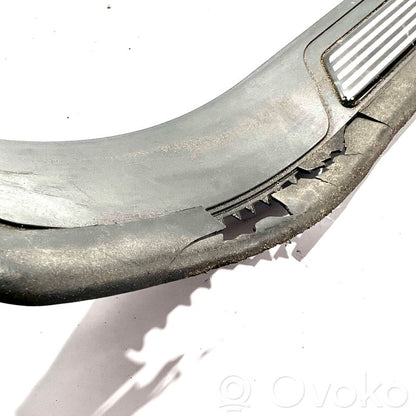 Priekšējā sliekšņa dekoratīvā apdare (iekšējā)