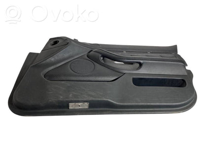 Priekšējo durvju apdare