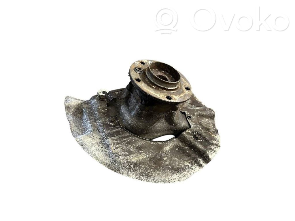 Priekšējā riteņa rumbas vārpstas šarnīrs (stupica, capfa)