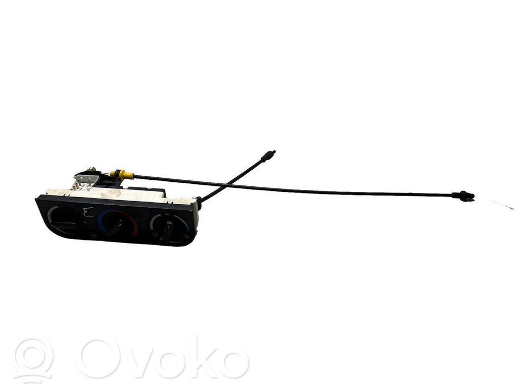 Gaisa kondicioniera / klimata kontroles / salona apsildes vadības bloks (salonā)