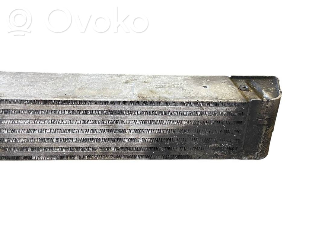 Starpdzesētāja radiators