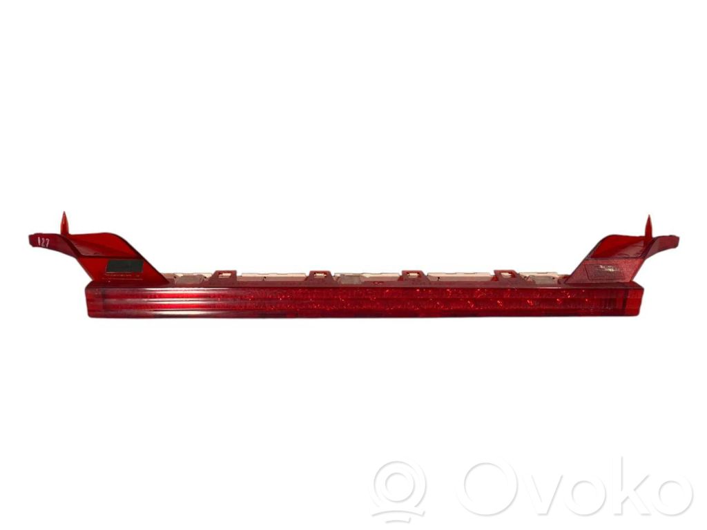 Papildu bremžu signāla lukturis