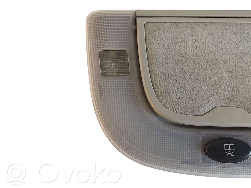 Aizmugurējo vietu apgaismojums