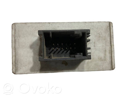 Sānu spoguļa vadības modulis