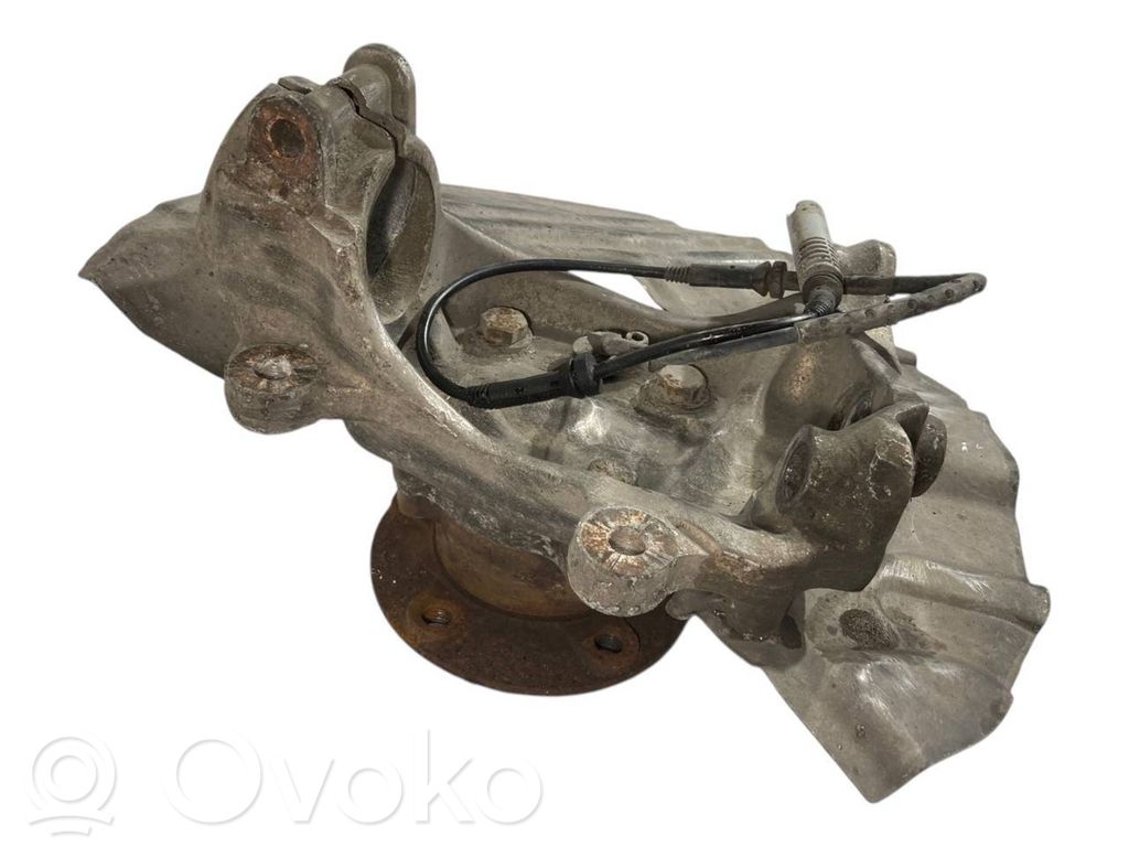 Priekšējā riteņa rumbas vārpstas šarnīrs (stupica, capfa)