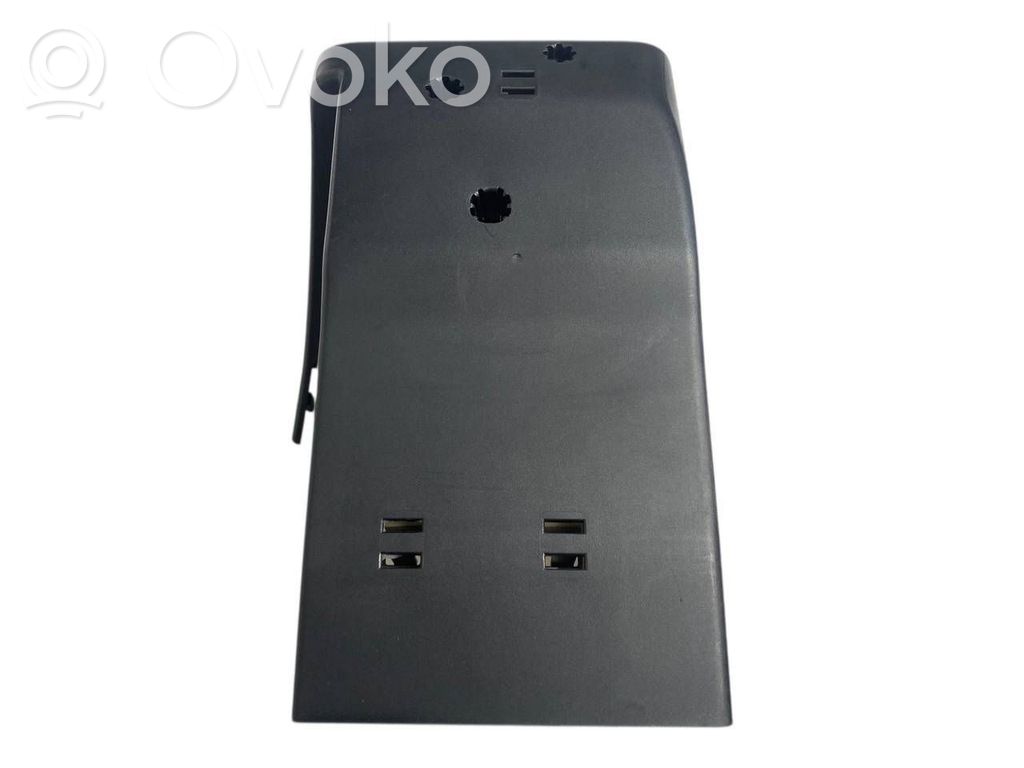 Stūres ass dekoratīvā apdare