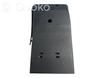 Stūres ass dekoratīvā apdare