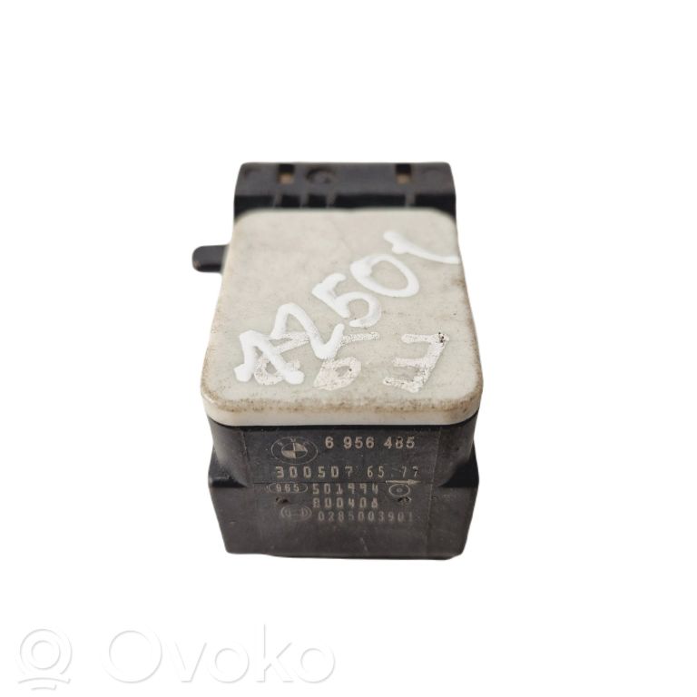 Airbag impact sensor