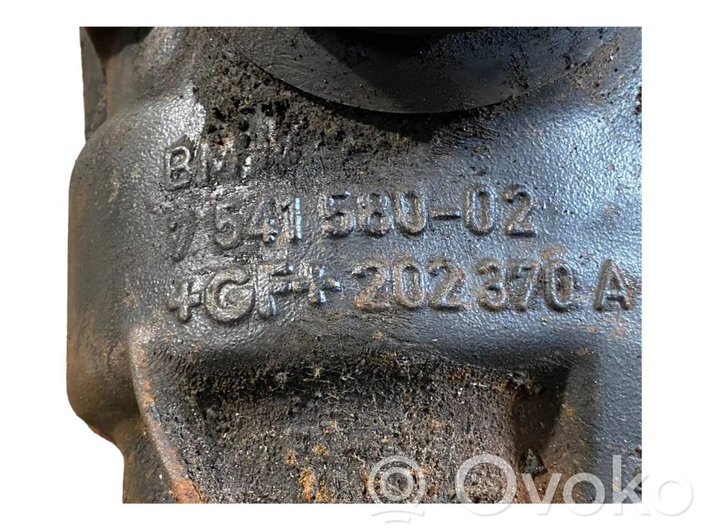 Aizmugurējais reduktors