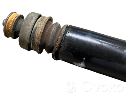 Aizmugurē amortizators