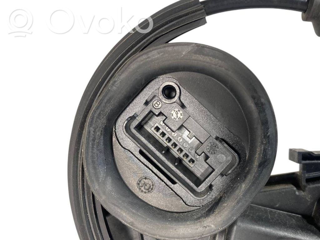 Aizmugurē slēdzene