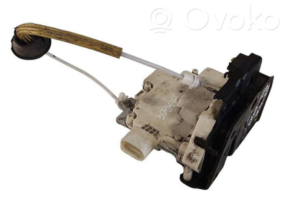 Aizmugurē slēdzene