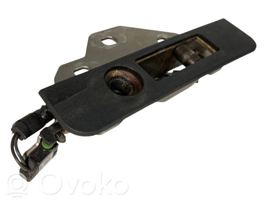 Roof lock