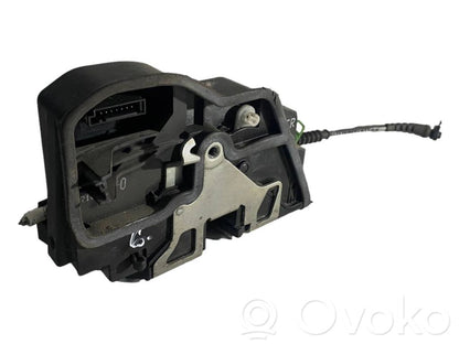 Aizmugurē slēdzene