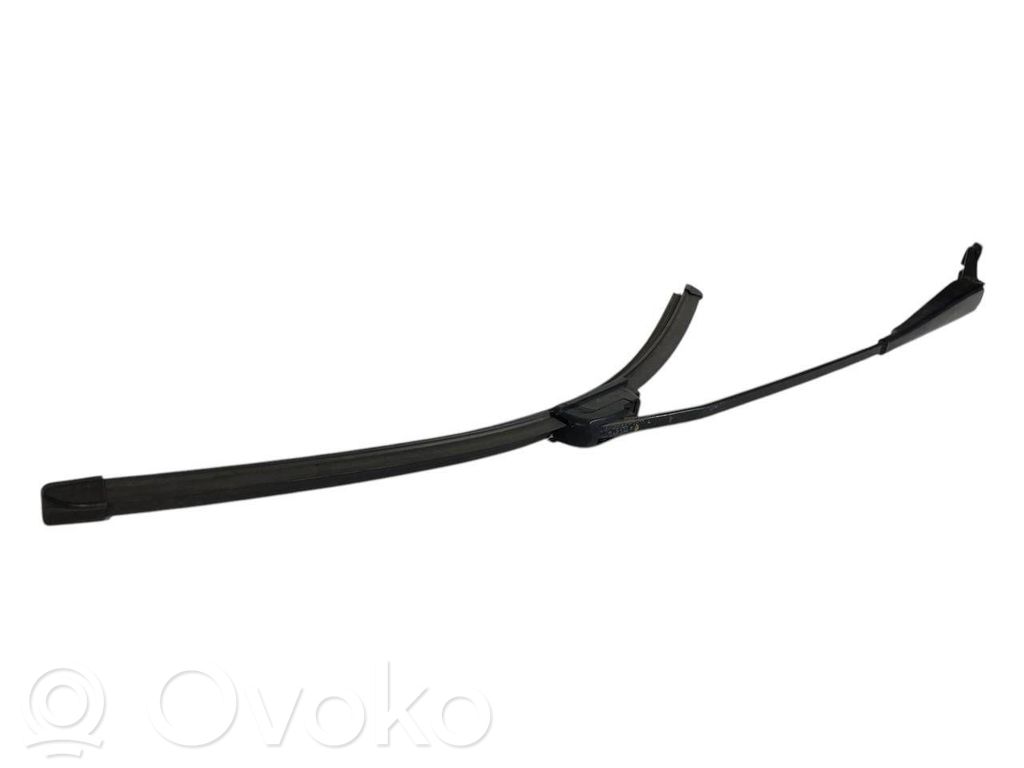 Priekšējā loga tīrītāja kājiņa