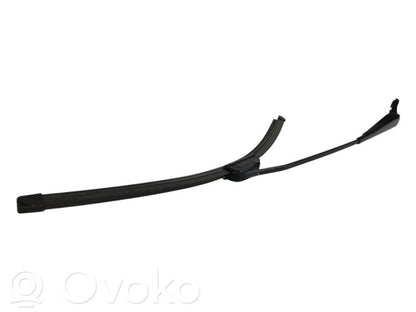 Priekšējā loga tīrītāja kājiņa