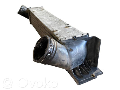 Starpdzesētāja radiators