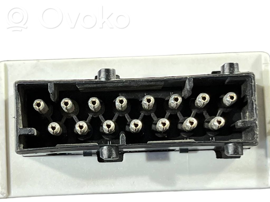 Trailer hitch control unit