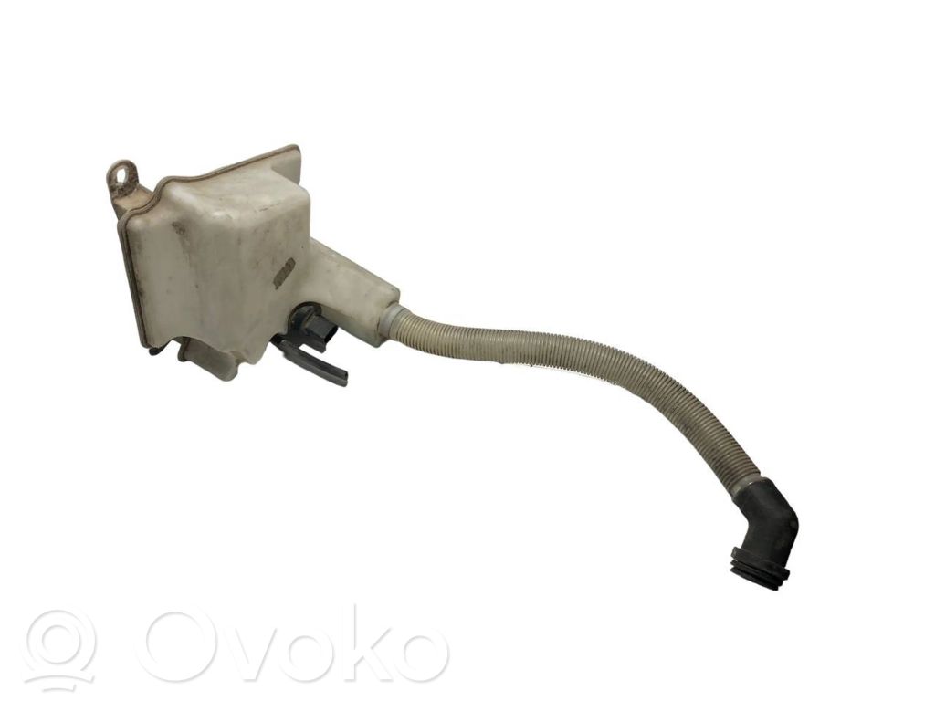 Logu šķidruma tvertne