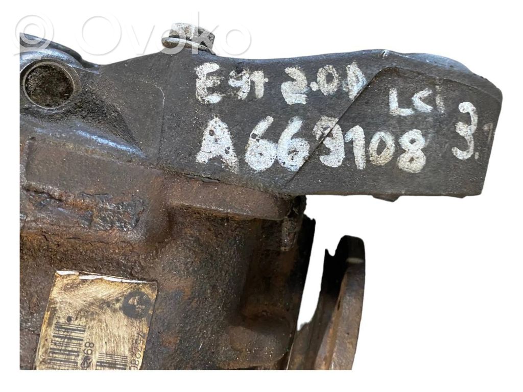 Aizmugurējais reduktors