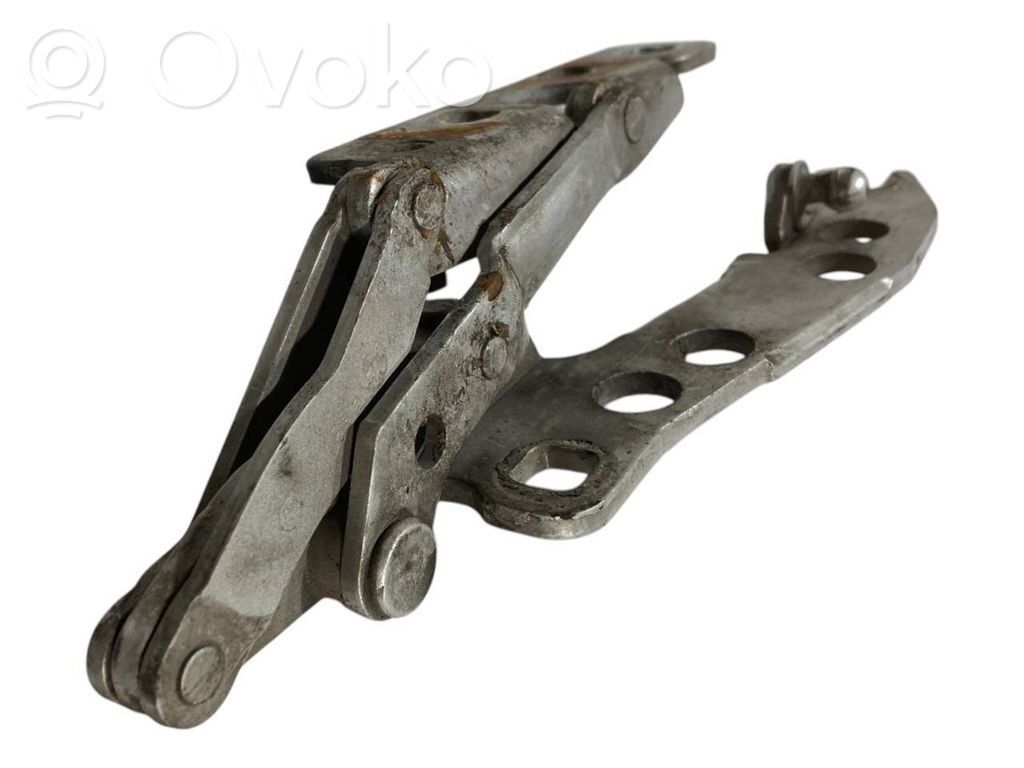 Engine hood hinge(s)
