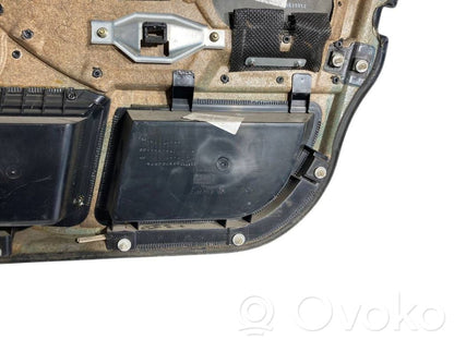 Priekšējo durvju apdare