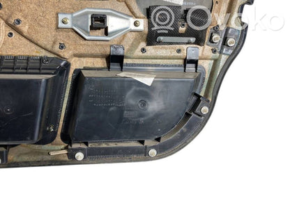 Priekšējo durvju apdare