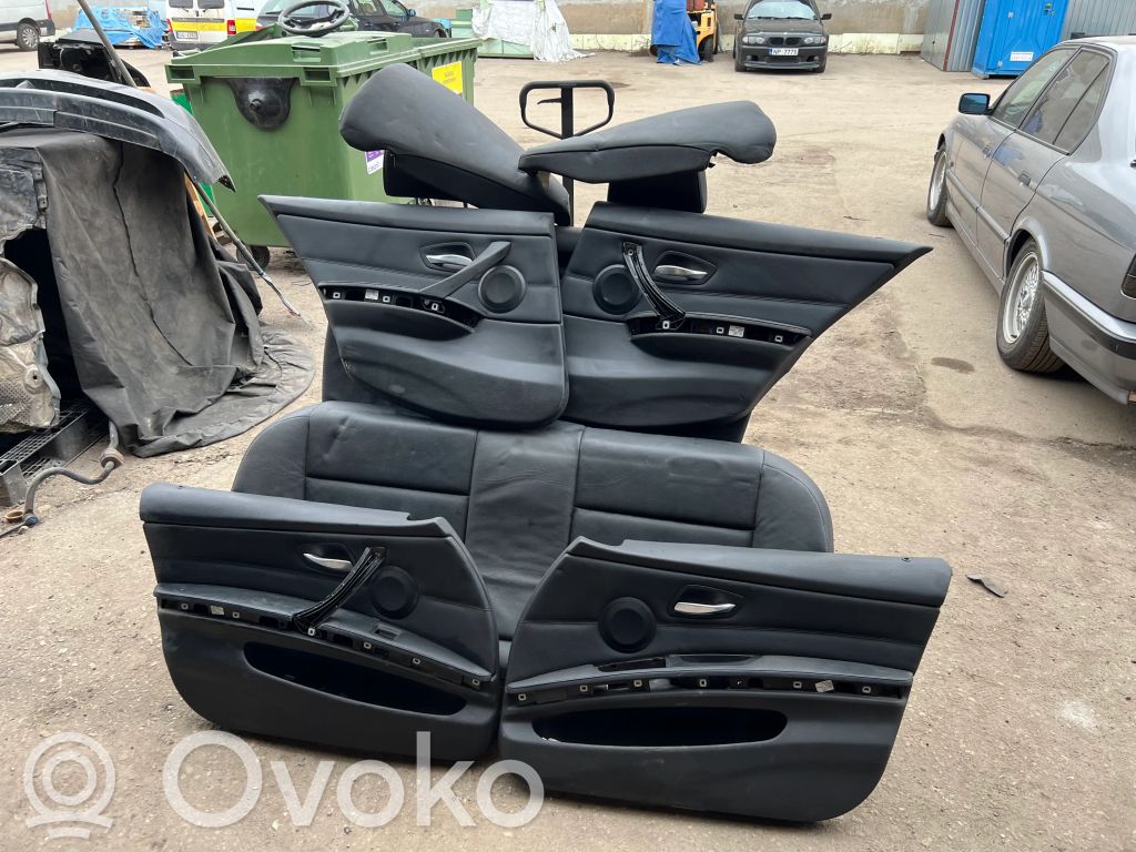 Комплект сидений