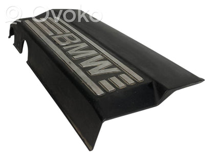 Крышка двигателя (декоративная отделка)