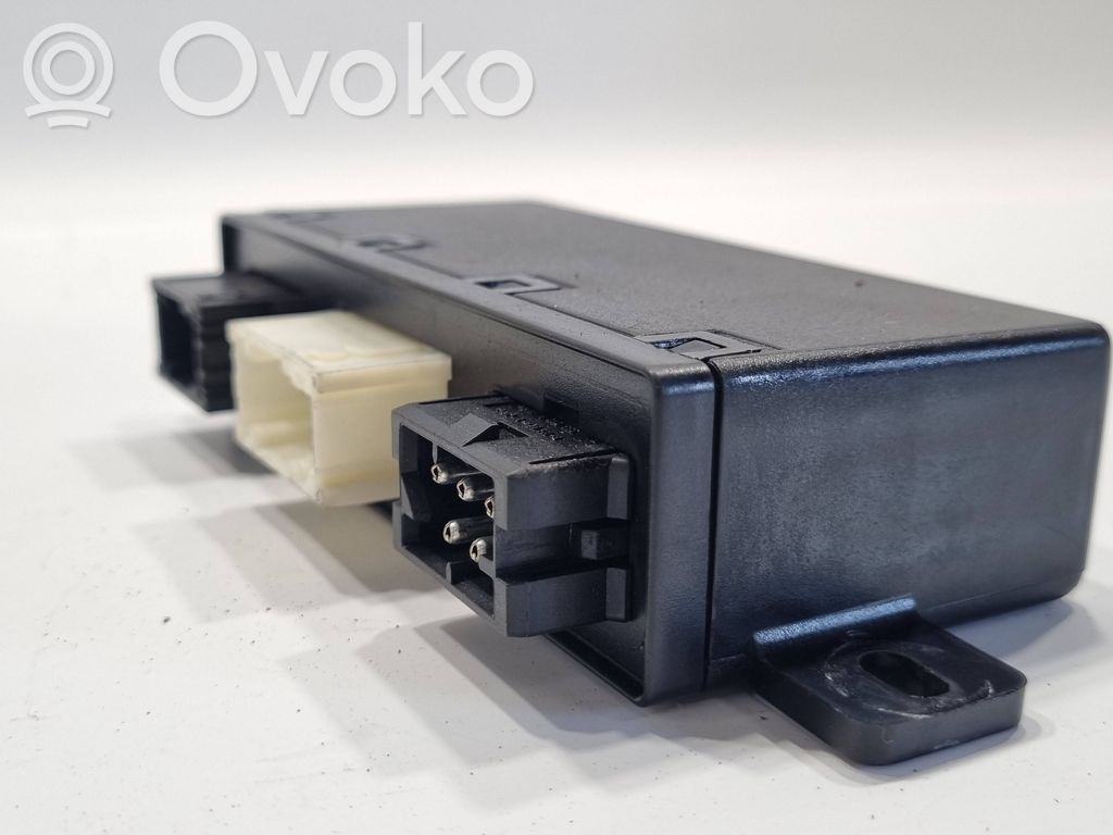 Durvju vadības bloks