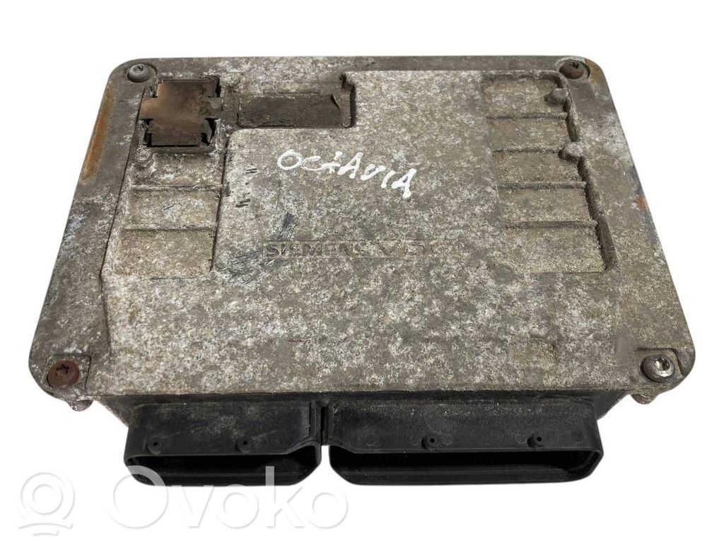 Dzinēja vadības bloks