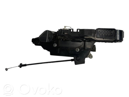 Aizmugurē slēdzene