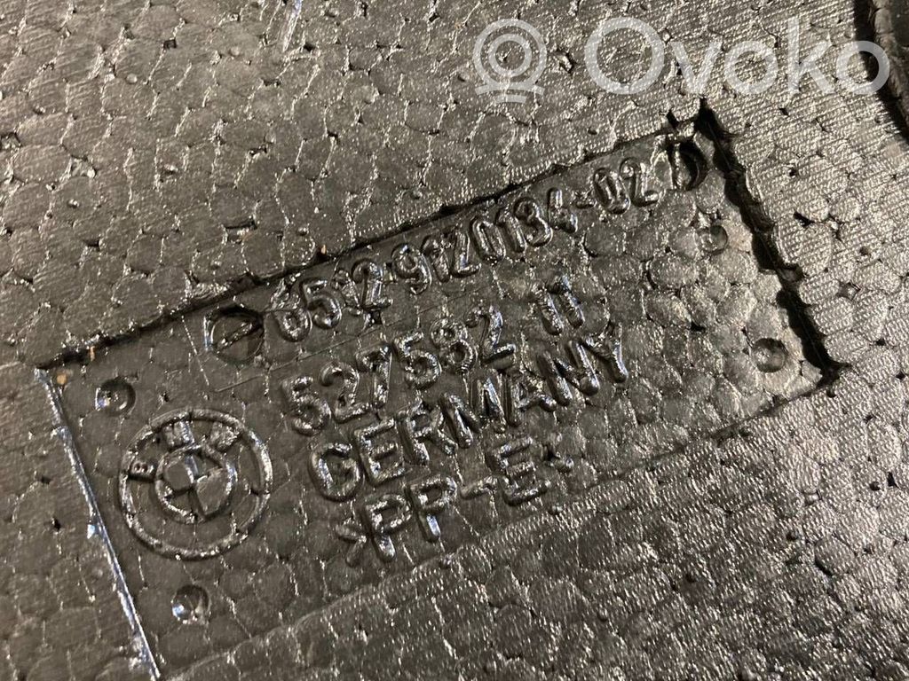 Rezerves riteņa nodalījuma dekoratīvā apdare